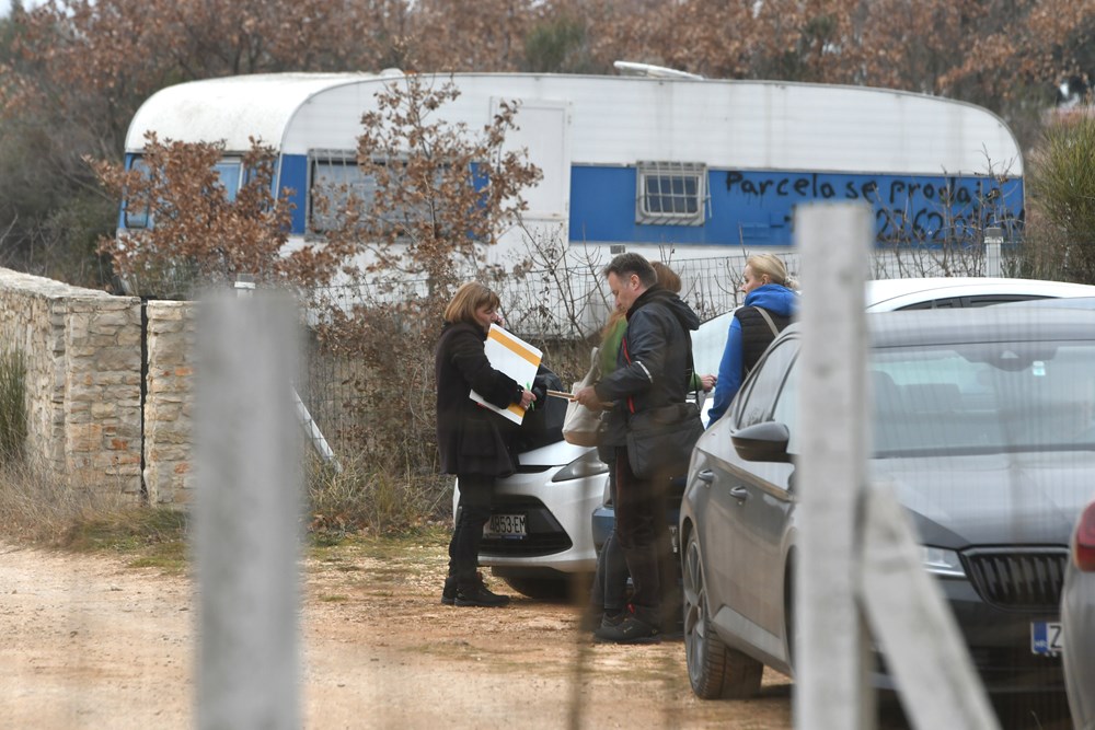 Akcija protiv bespravne gradnje (snimio Milivoj MIJOŠEK)